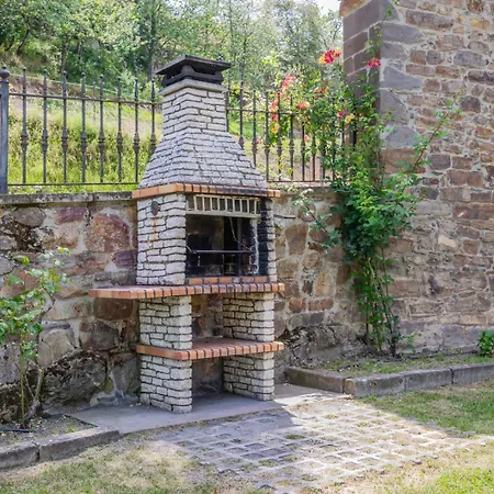 La Torre De Holiday home *